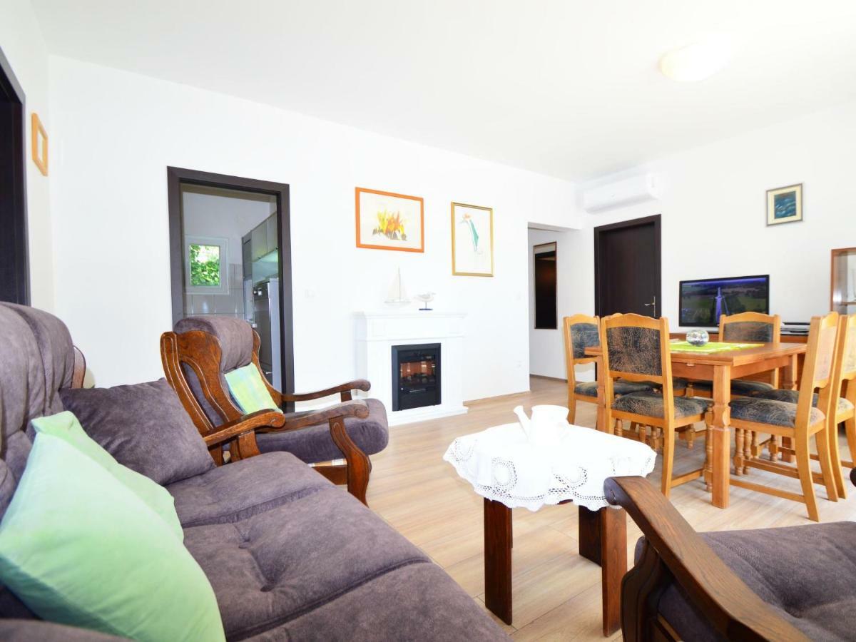 Apartment Amiela By Interhome Trogir Exterior foto